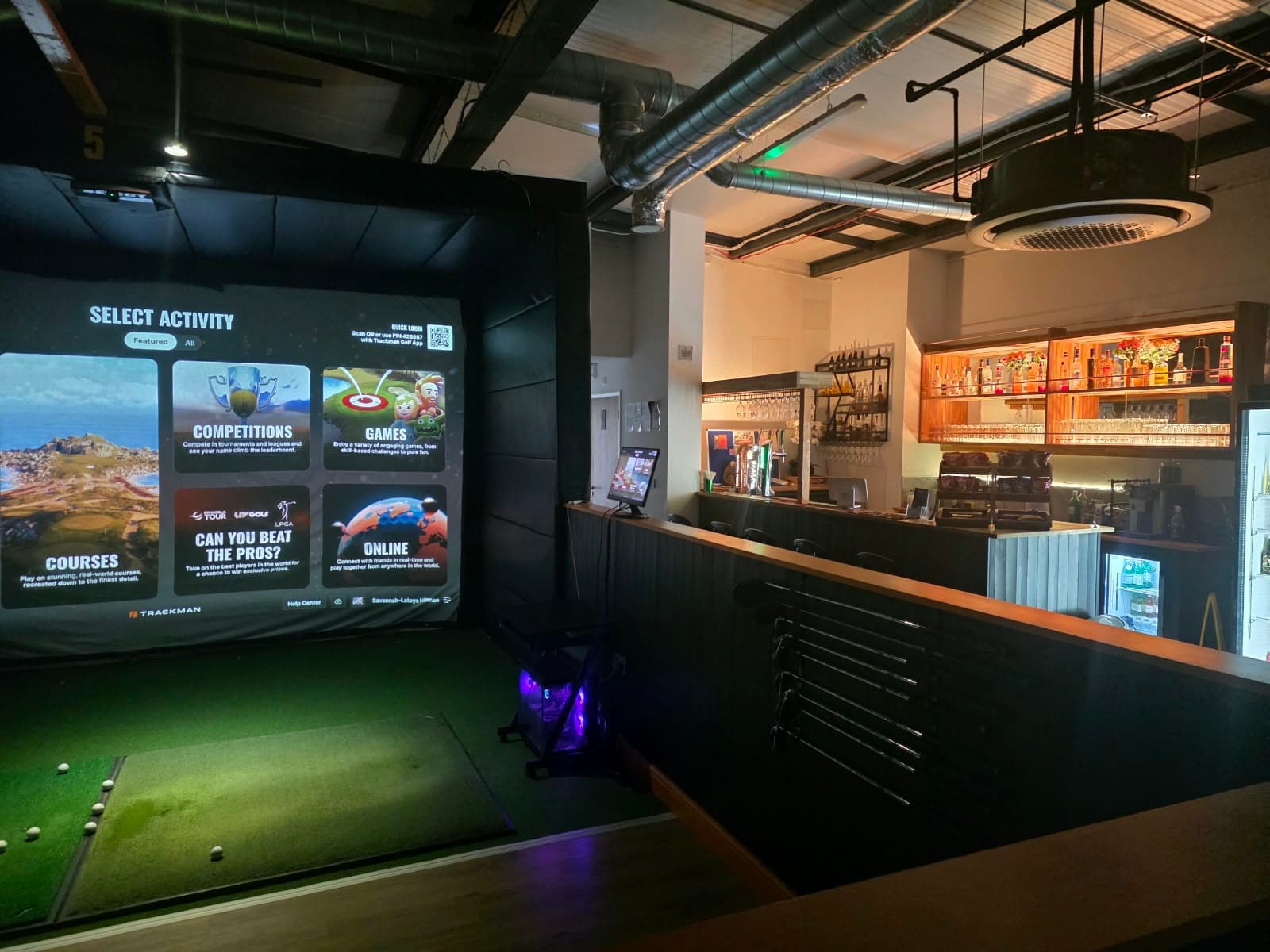 Enzo Golf sports bar taps and simulator booths